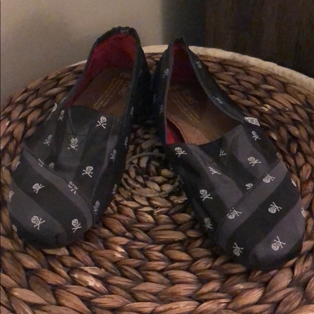 Toms shoes